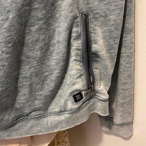 Sweater - Picture 2 of 3